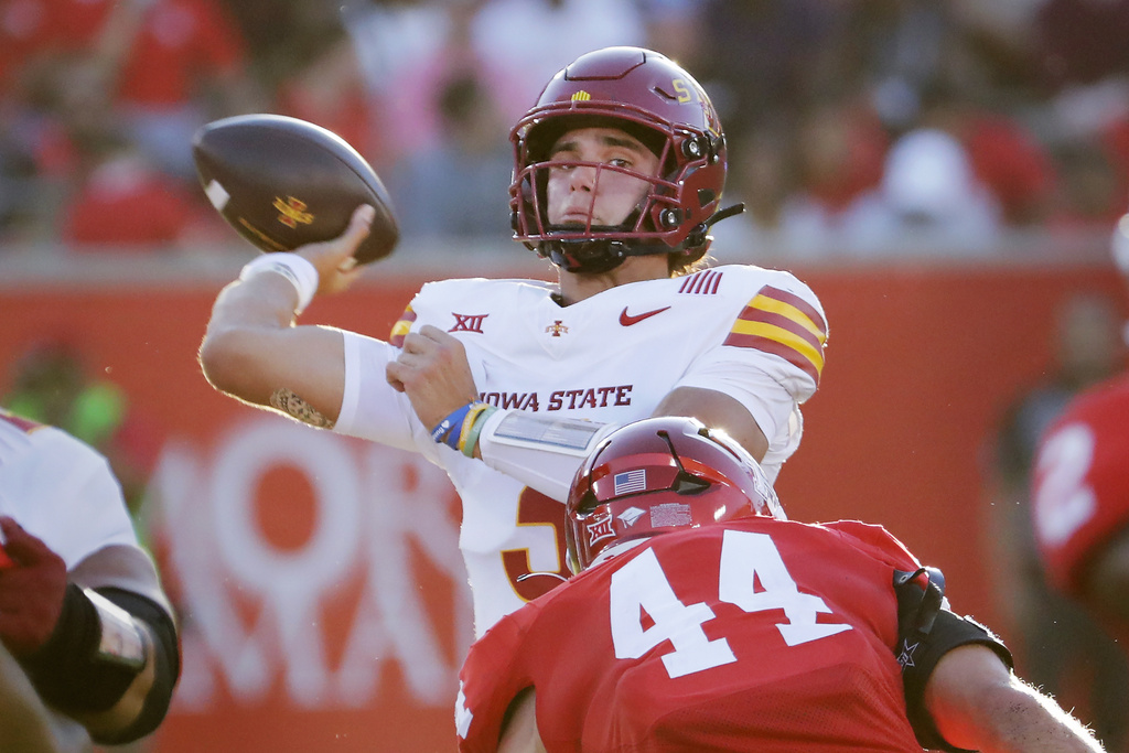 Rocco Becht, Abu Sama III lead No. 18 Iowa State past Houston, 200